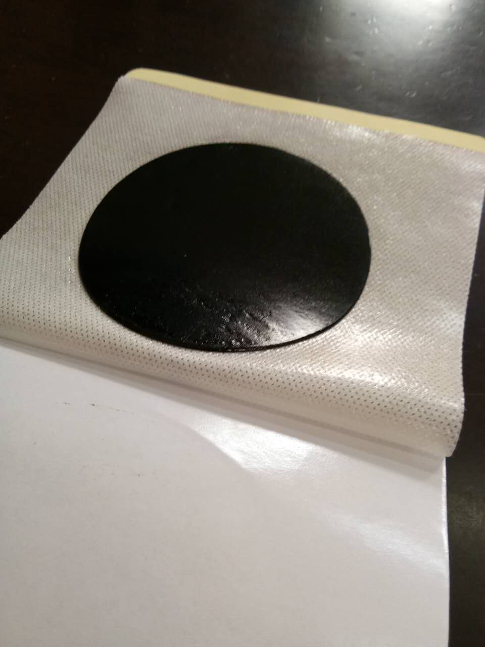 用法:打开包装袋,取出隔物灸后撕去两边胶贴保护纸,将隔物