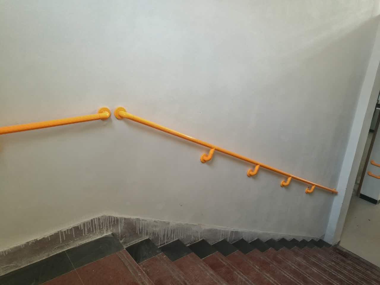 靠墙一字扶手a卫生间靠墙扶手a走廊尼龙靠墙扶手厂家140mm